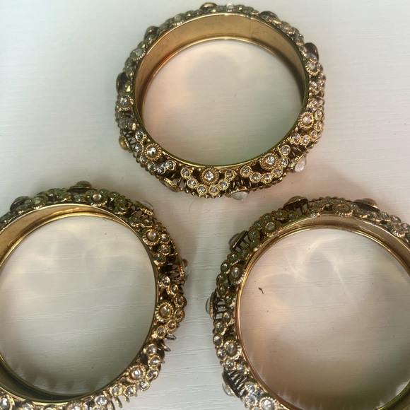 Tikka and earring set, colorful bangles - Picture 9 of 16